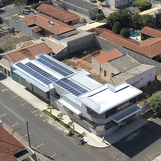 Projeto fotovoltaico comercial
